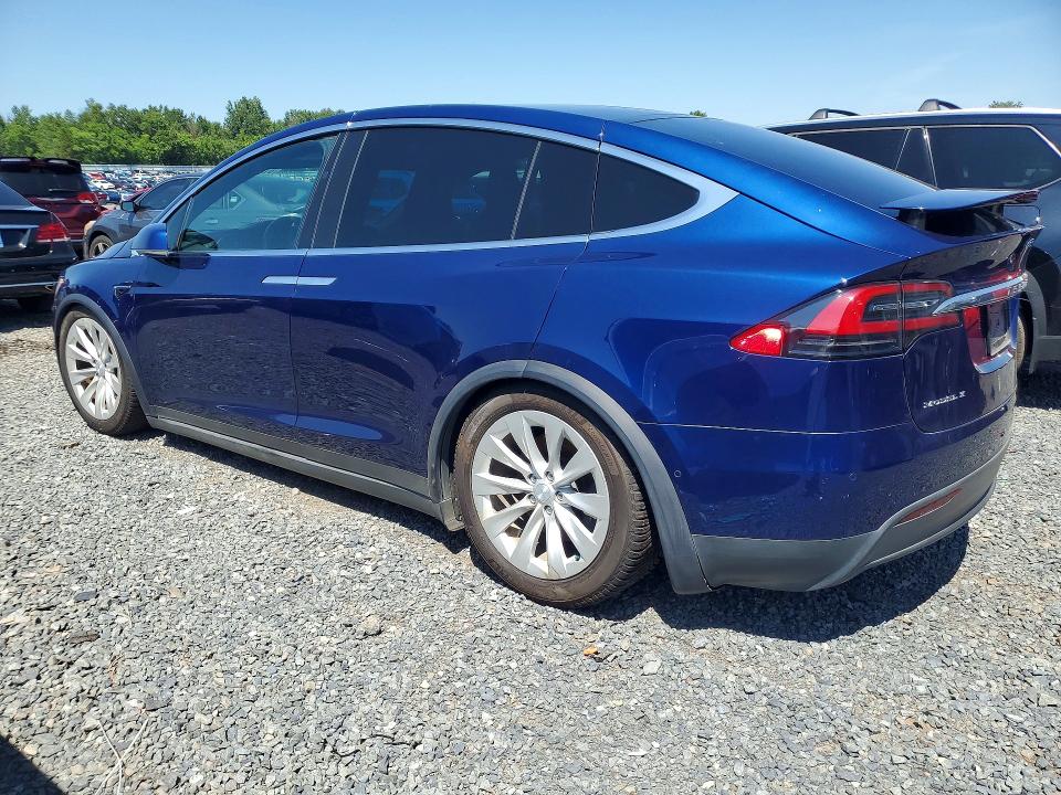 Продаж на аукціоні авто 2017 Tesla Model X, vin: 5YJXCBE24HF054703, номер лоту: 61592666