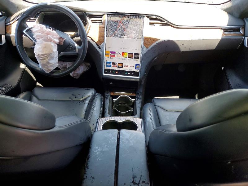 60255876 :رقم المزاد ، 5YJSA1E28JF239840 vin ، 2018 Tesla Model S مزاد بيع