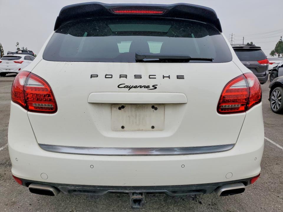 59906806 :رقم المزاد ، WP1AB2A23CLA44277 vin ، 2012 Porsche Cayenne مزاد بيع