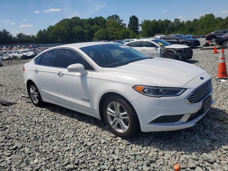 Продажа на аукционе авто 2018 Ford Fusion, vin: 3FA6P0LU0JR278702, номер лота: 61227806