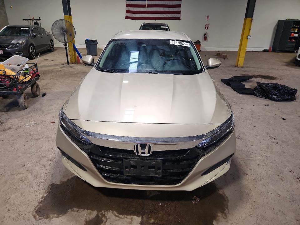 2020 Honda Accord მანქანა იყიდება აუქციონზე, vin: 1HGCV1F19LA012202, აუქციონის ნომერი: 61870026