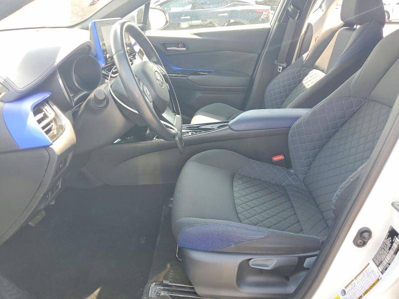 Продажа на аукционе авто 2022 Toyota C-hr, vin: NMTKHMBX3NR145264, номер лота: 61817306