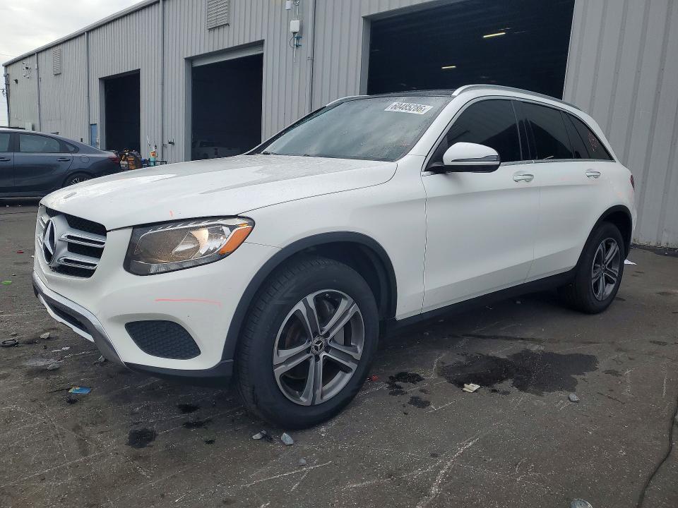 60485286 :رقم المزاد ، WDC0G4JBXJV021360 vin ، 2018 Mercedes-benz Glc مزاد بيع