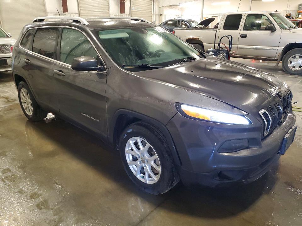 2015 Jeep Cherokee მანქანა იყიდება აუქციონზე, vin: 1C4PJMCS4FW687117, აუქციონის ნომერი: 60720136