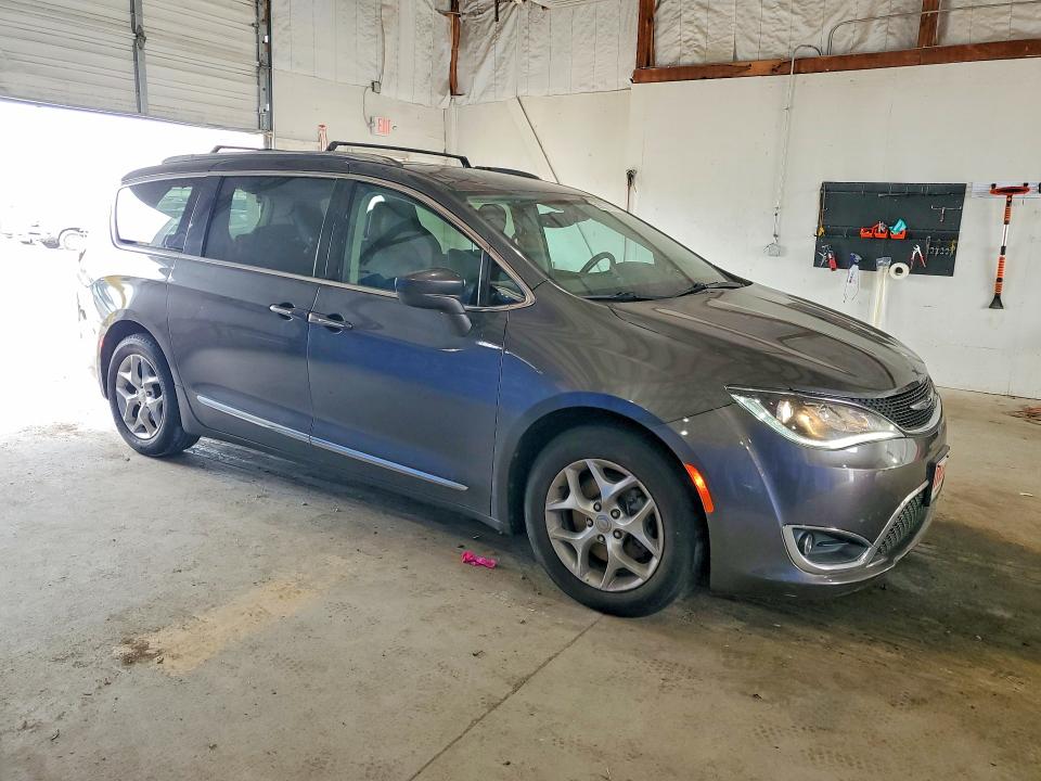 2017 Chrysler Pacifica მანქანა იყიდება აუქციონზე, vin: 2C4RC1EG5HR524966, აუქციონის ნომერი: 59827416