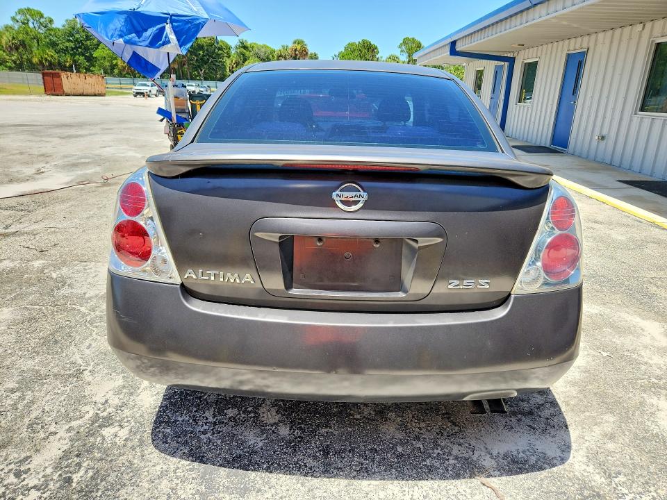 61188556 :رقم المزاد ، 1N4AL11D85C205449 vin ، 2005 Nissan Altima مزاد بيع