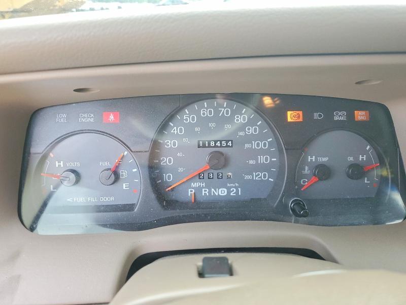 Продажа на аукционе авто 2005 Mercury Grand Marquis, vin: 2MEFM74W55X630030, номер лота: 61714756