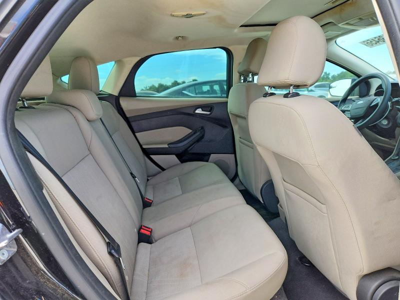 60136456 :رقم المزاد ، 1FADP3K24GL216803 vin ، 2016 Ford Focus مزاد بيع