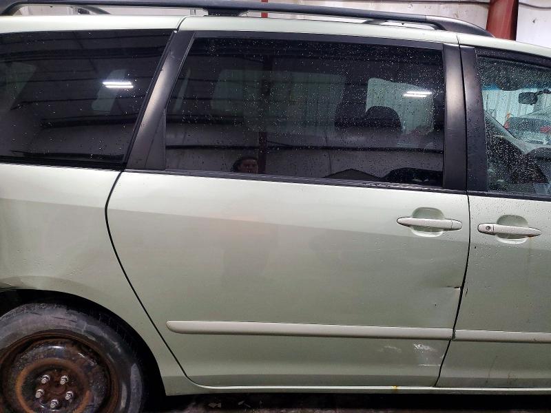 2008 Toyota Sienna მანქანა იყიდება აუქციონზე, vin: 5TDZK23C08S116732, აუქციონის ნომერი: 62705006