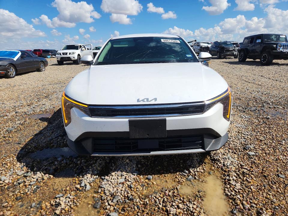 2025 Kia K4 მანქანა იყიდება აუქციონზე, vin: 3KPFU4DE8SE125835, აუქციონის ნომერი: 60617526