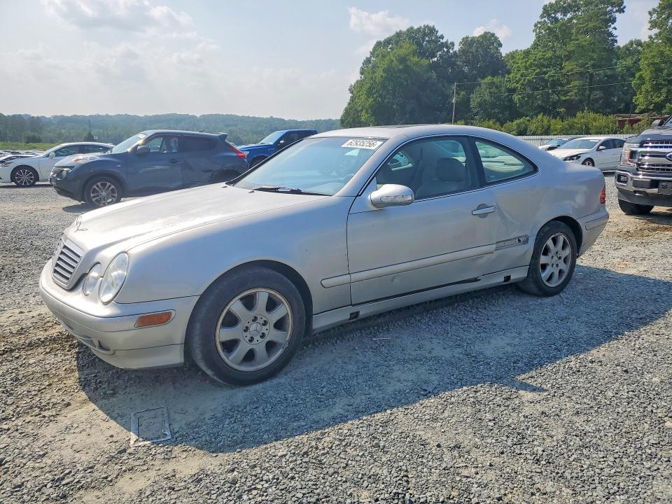 2000 Mercedes-benz Clk მანქანა იყიდება აუქციონზე, vin: WDBLJ65G0YF121024, აუქციონის ნომერი: 62935256