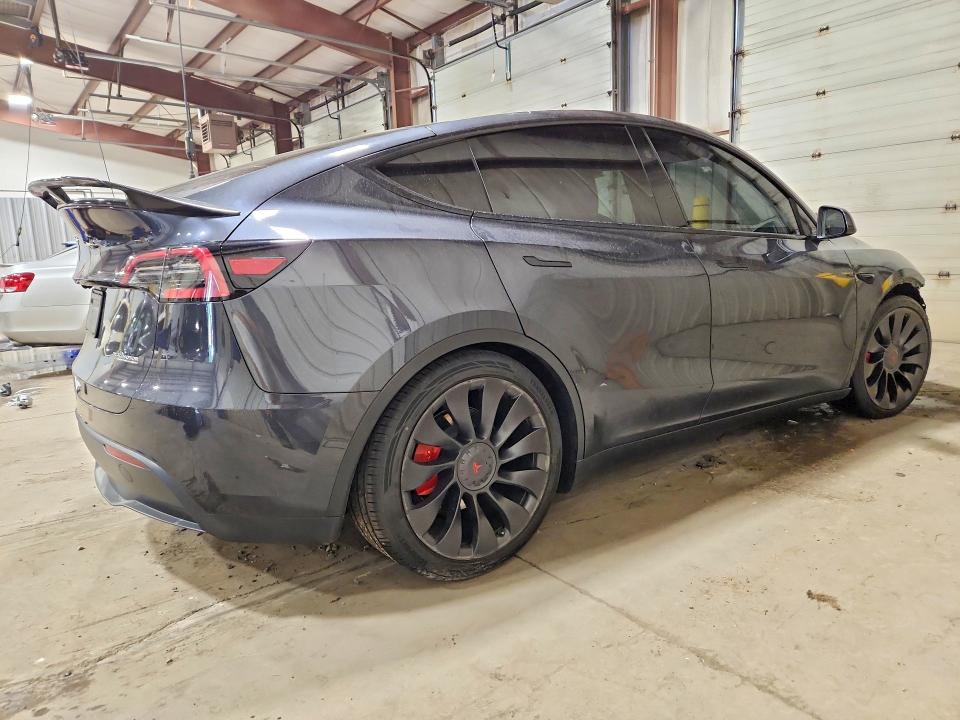 2024 Tesla Model Y მანქანა იყიდება აუქციონზე, vin: 7SAYGDEF2RA326237, აუქციონის ნომერი: 62248116