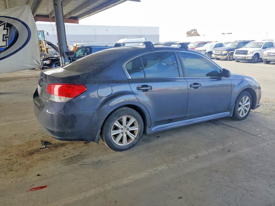 2011 Subaru Legacy მანქანა იყიდება აუქციონზე, vin: 4S3BMBC66B3215988, აუქციონის ნომერი: 60651916