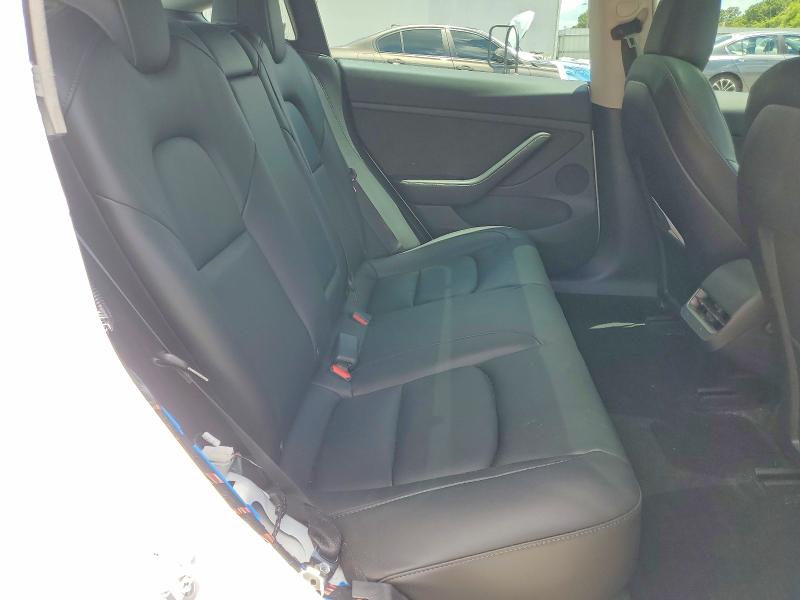 58638796 :رقم المزاد ، 5YJ3E1EA7NF355553 vin ، 2022 Tesla Model 3 مزاد بيع