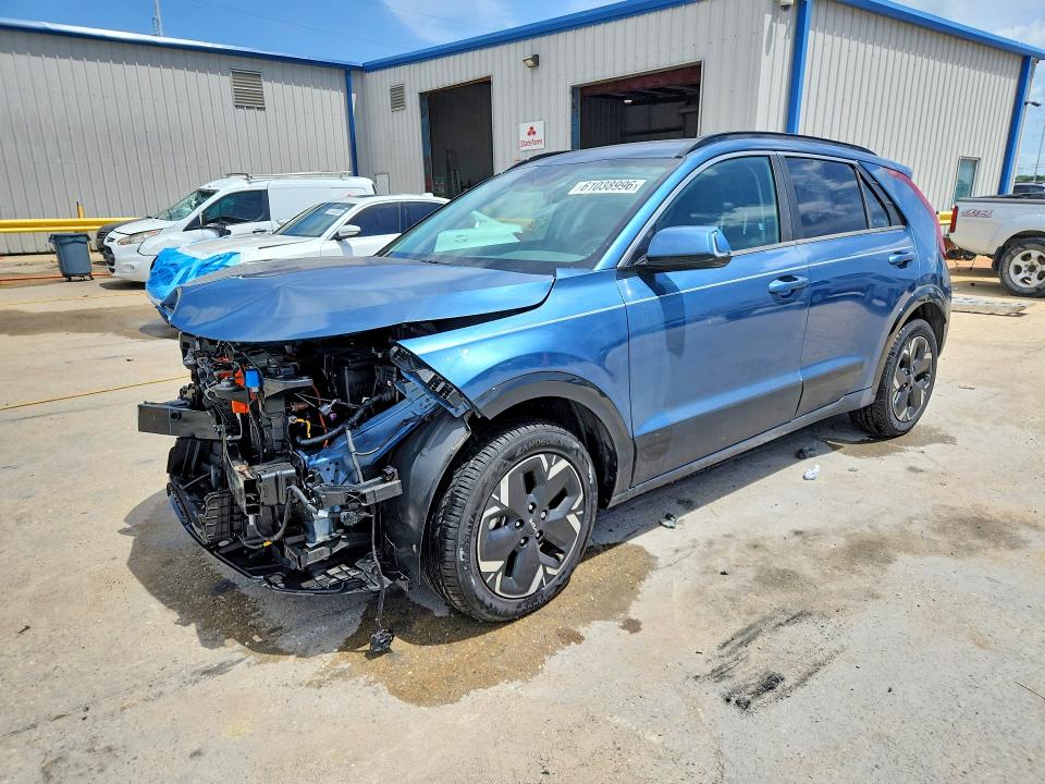 Продаж на аукціоні авто 2023 Kia Niro, vin: KNDCR3L18P5062008, номер лоту: 61038996