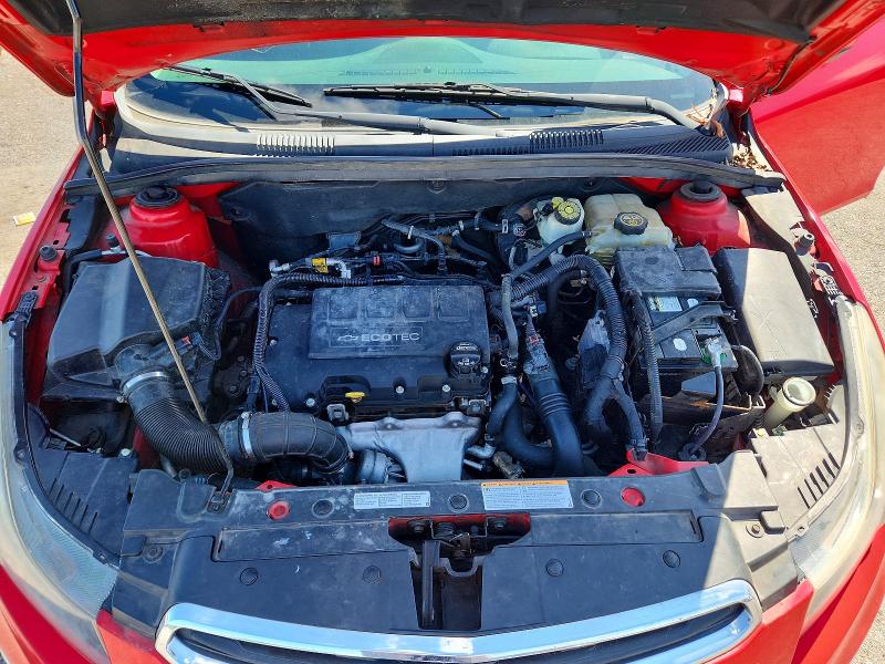 60968376 :رقم المزاد ، 1G1PE5SB8F7284899 vin ، 2015 Chevrolet Cruze مزاد بيع