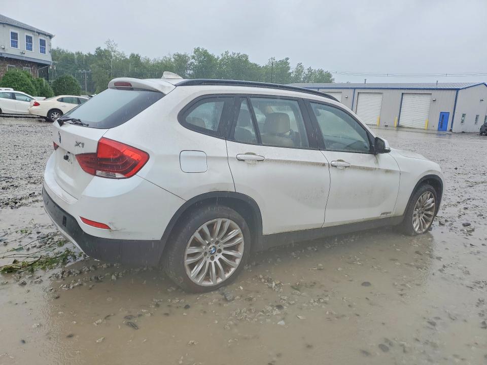 60145836 :رقم المزاد ، WBAVL1C5XDVR82006 vin ، 2013 Bmw X1 مزاد بيع