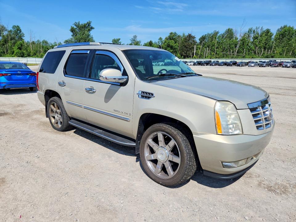 2008 Cadillac Escalade მანქანა იყიდება აუქციონზე, vin: 1GYFK63888R128299, აუქციონის ნომერი: 61372446