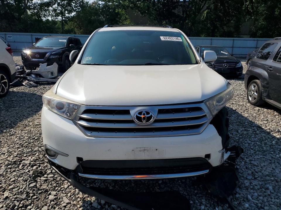 62493146 :رقم المزاد ، 5TDBK3EH5DS187810 vin ، 2013 Toyota Highlander مزاد بيع