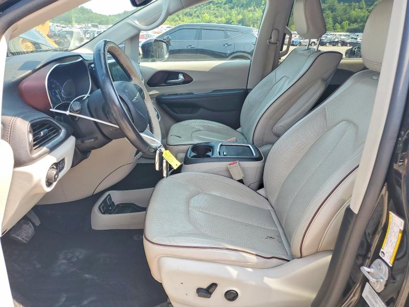 60492096 :رقم المزاد ، 2C4RC1GG9HR500974 vin ، 2017 Chrysler Pacifica مزاد بيع