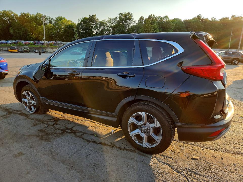 61052676 :رقم المزاد ، 7FARW2H56JE016003 vin ، 2018 Honda Cr-v مزاد بيع