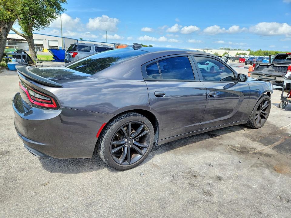 Продажа на аукционе авто 2017 Dodge Charger, vin: 2C3CDXHG5HH653088, номер лота: 61932206