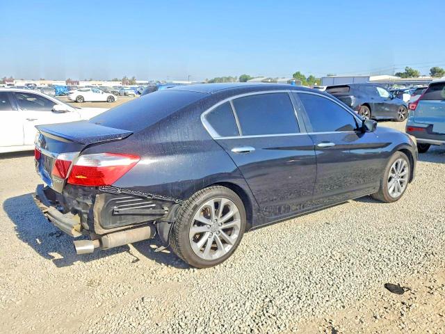 2015 Honda Accord მანქანა იყიდება აუქციონზე, vin: 1HGCR2F56FA228560, აუქციონის ნომერი: 60126646