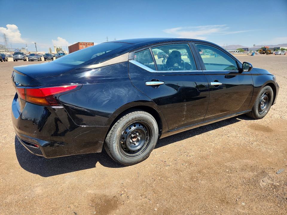60132906 :رقم المزاد ، 1N4BL4BV6PN394638 vin ، 2023 Nissan Altima مزاد بيع