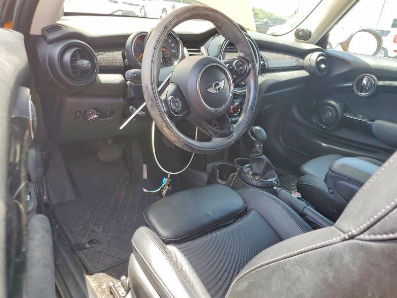 60774086 :رقم المزاد ، WMWXP7C57H3B93820 vin ، 2017 Mini Cooper مزاد بيع