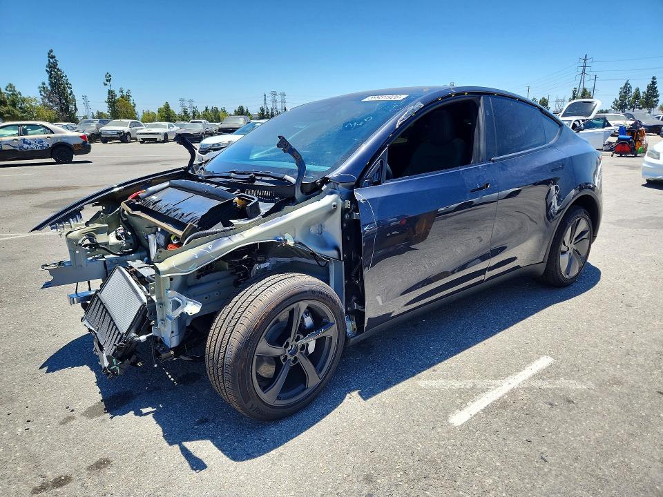 59931926 :رقم المزاد ، 7SAYGDEE7TF610190 vin ، 2026 Tesla Model Y مزاد بيع