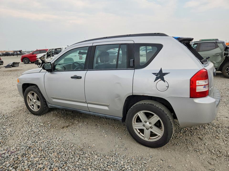 85981085 :رقم المزاد ، 1J4NF4FB9AD512655 vin ، 2010 Jeep Compass مزاد بيع
