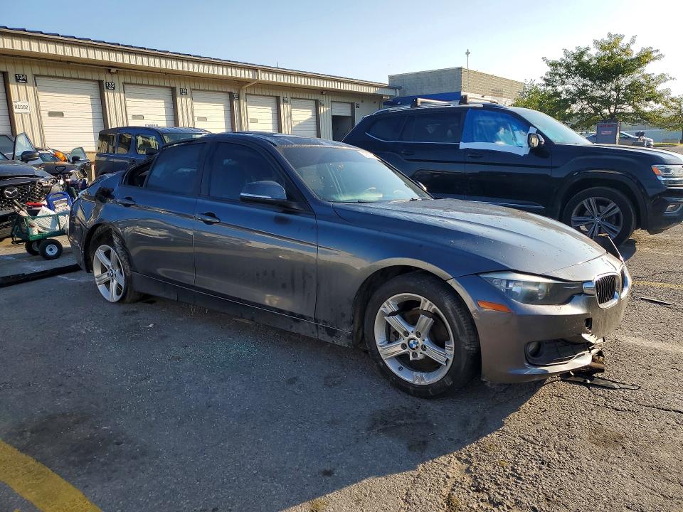 2014 Bmw 320 მანქანა იყიდება აუქციონზე, vin: WBA3C3G59ENS70522, აუქციონის ნომერი: 62682146