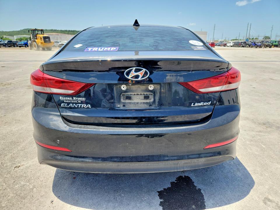 61604606 :رقم المزاد ، 5NPD84LF3HH022123 vin ، 2017 Hyundai Elantra مزاد بيع