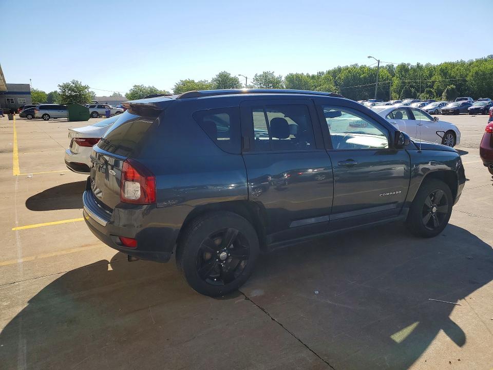 60580716 :رقم المزاد ، 1C4NJCEA2FD111205 vin ، 2015 Jeep Compass مزاد بيع