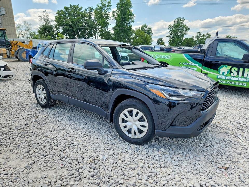 Продажа на аукционе авто 2024 Toyota Corolla Cross, vin: 7MUAAAAG3RV101181, номер лота: 62477456