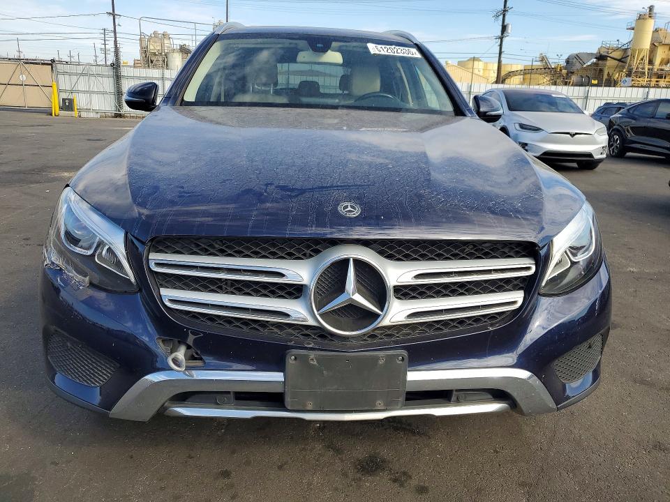 61202336 :رقم المزاد ، WDC0G5EB1KF601883 vin ، 2019 Mercedes-benz Glc مزاد بيع