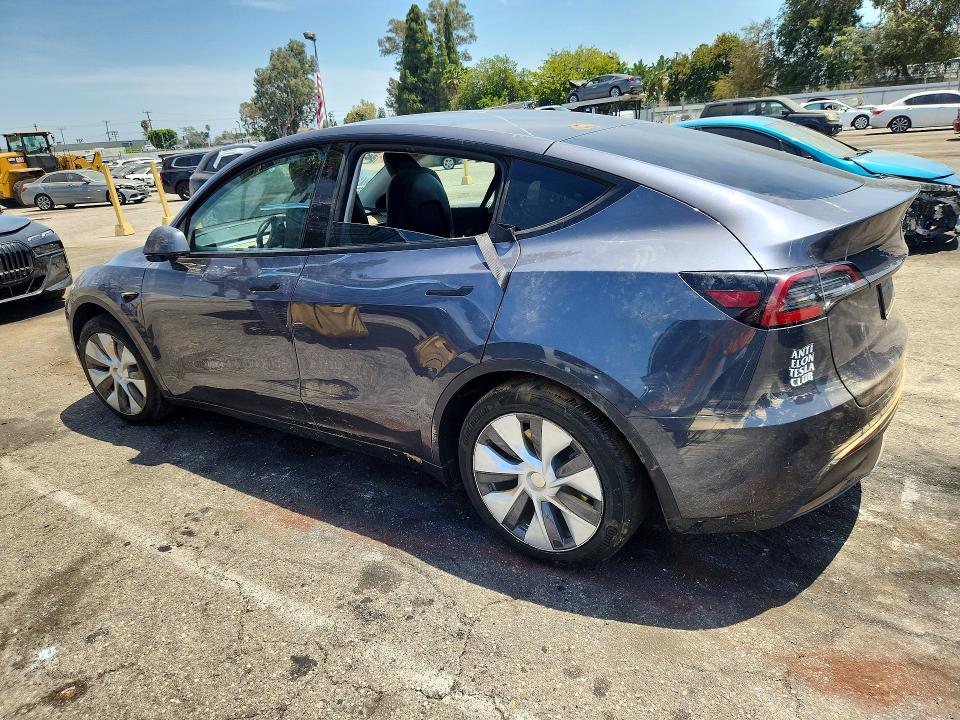 Продажа на аукционе авто 2023 Tesla Model Y, vin: 7SAYGDEEXPF909985, номер лота: 61824766