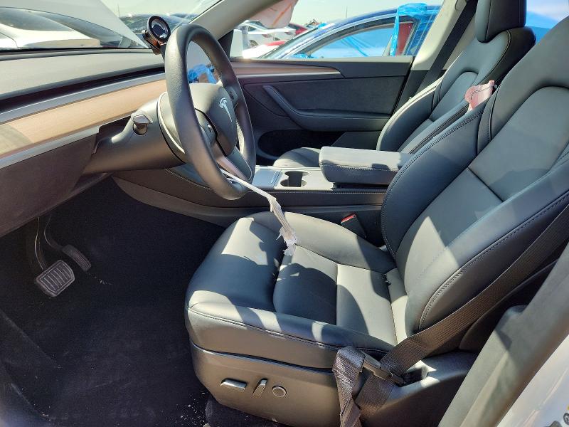 61437736 :رقم المزاد ، 7SAYGDED1SF320873 vin ، 2025 Tesla Model Y مزاد بيع