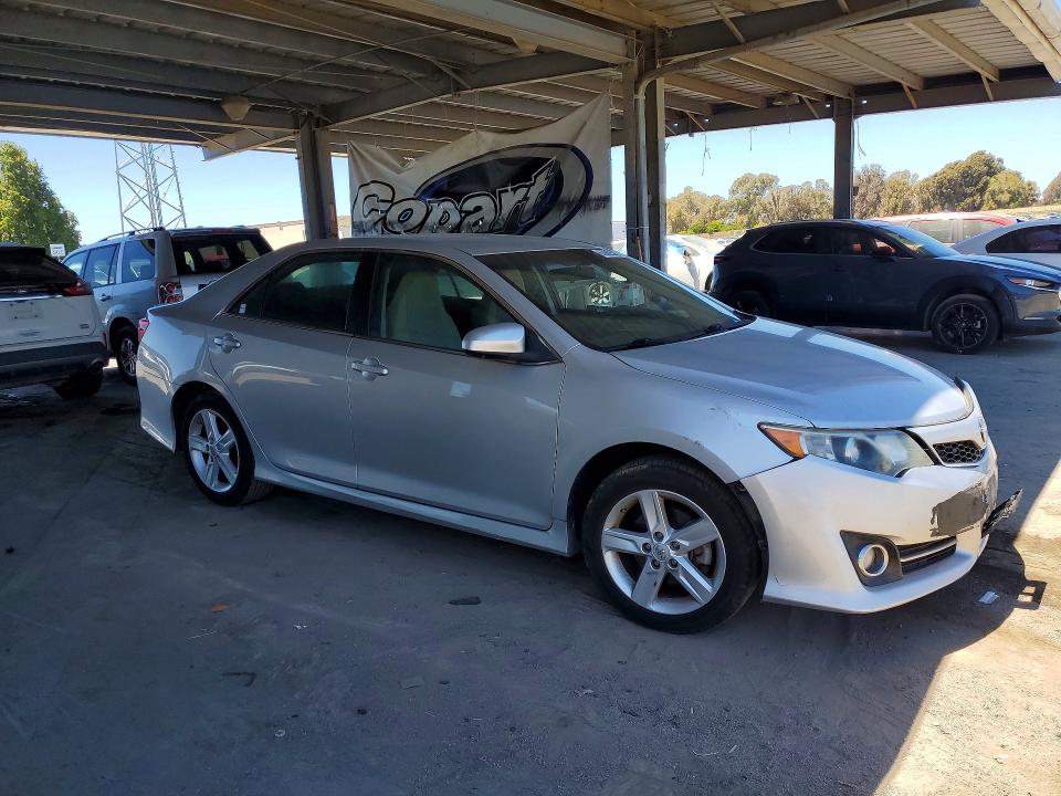 Продажа на аукционе авто 2014 Toyota Camry, vin: 4T1BF1FK5EU418068, номер лота: 63362536