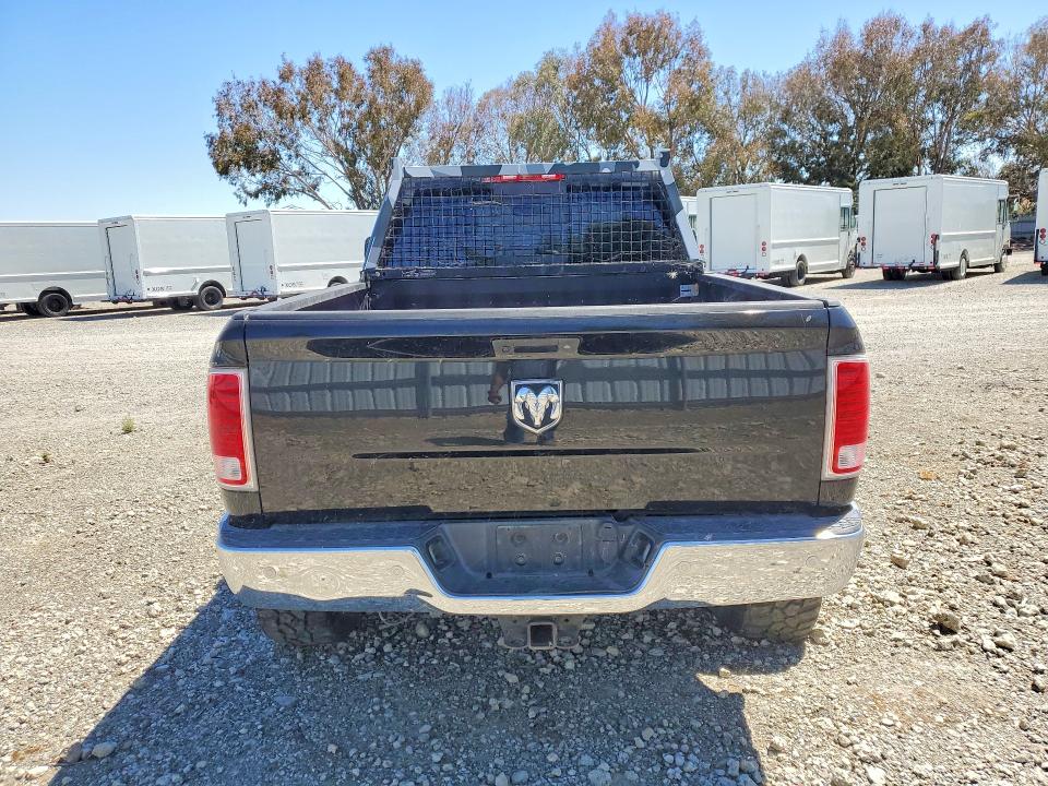 46541345 :رقم المزاد ، 3C63R3ML0JG384956 vin ، 2018 Ram 3500 مزاد بيع