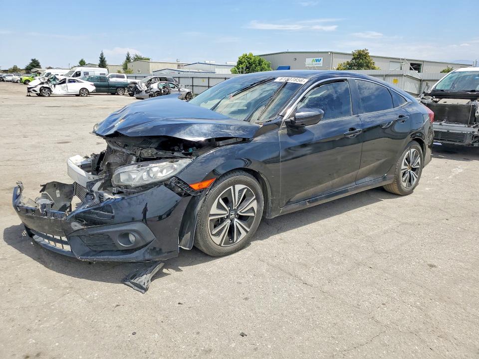 61807856 :رقم المزاد ، 2HGFC1F38GH641803 vin ، 2016 Honda Civic مزاد بيع