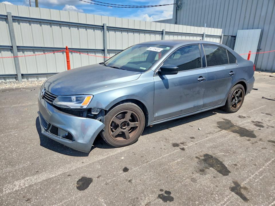 60715436 :رقم المزاد ، 3VWD17AJXFM251111 vin ، 2015 Volkswagen Jetta مزاد بيع