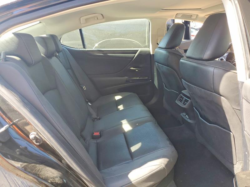 60013546 :رقم المزاد ، 58ADA1C12SU070057 vin ، 2025 Lexus Es 300h مزاد بيع