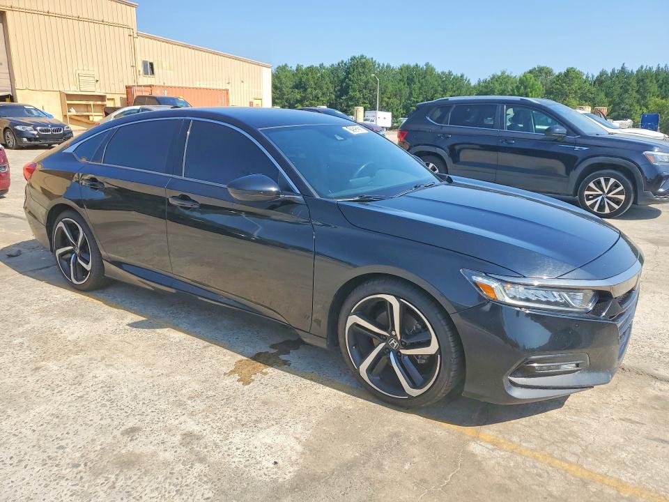 Продажа на аукционе авто 2019 Honda Accord, vin: 1HGCV1F31KA051415, номер лота: 51925226