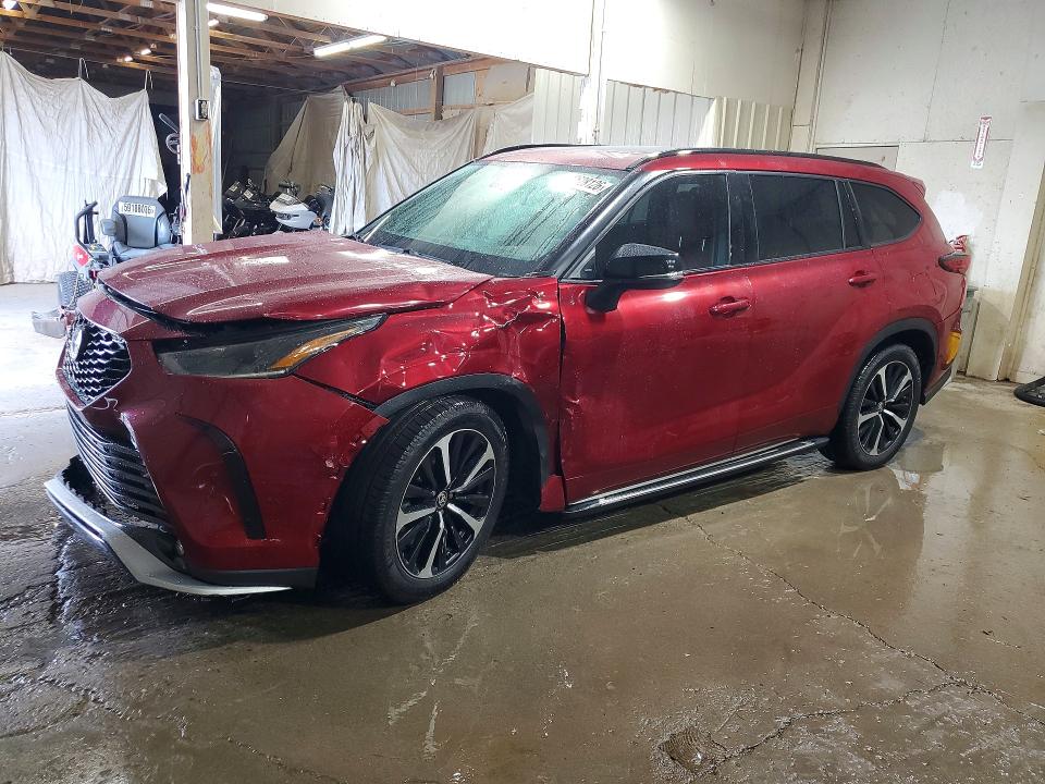 59628126 :رقم المزاد ، 5TDJZRAH5MS048308 vin ، 2021 Toyota Highlander مزاد بيع