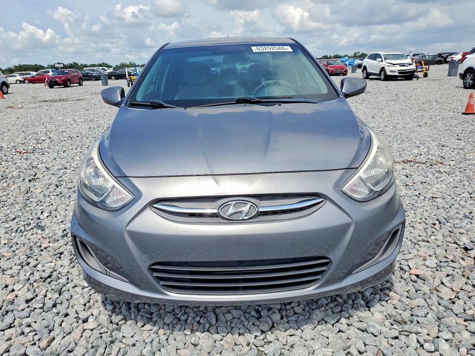63292586 :رقم المزاد ، KMHCT4AE4HU331380 vin ، 2017 Hyundai Accent مزاد بيع