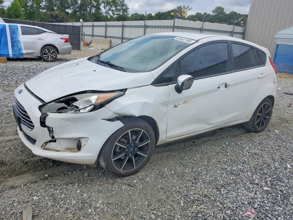 62042196 :رقم المزاد ، 3FADP4EJ6JM133520 vin ، 2018 Ford Fiesta مزاد بيع