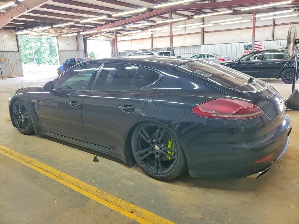 60195216 :رقم المزاد ، WP0AD2A77GL040584 vin ، 2016 Porsche Panamera مزاد بيع