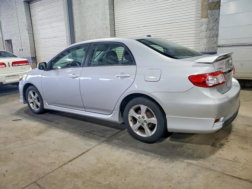 2011 Toyota Corolla მანქანა იყიდება აუქციონზე, vin: 2T1BU4EE8BC585945, აუქციონის ნომერი: 61850906