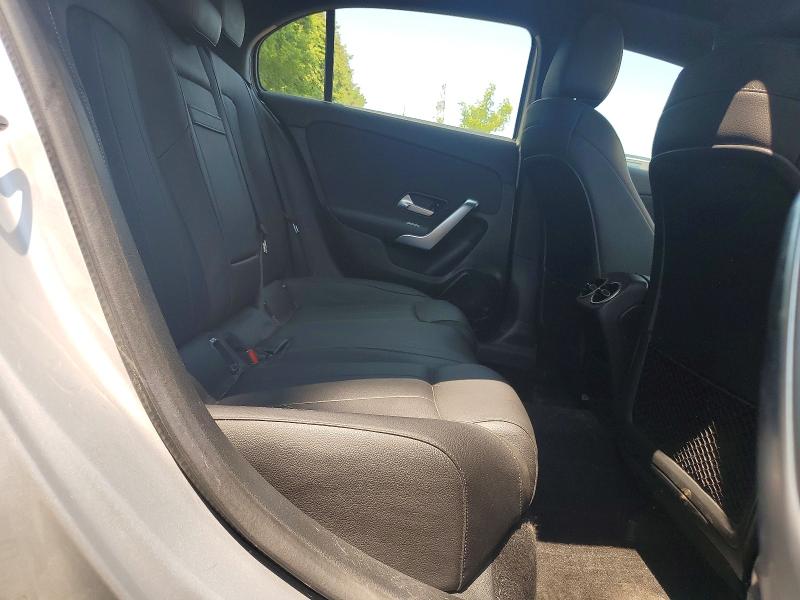 59645756 :رقم المزاد ، WDD3F4HB3KJ109984 vin ، 2019 Mercedes-benz A مزاد بيع